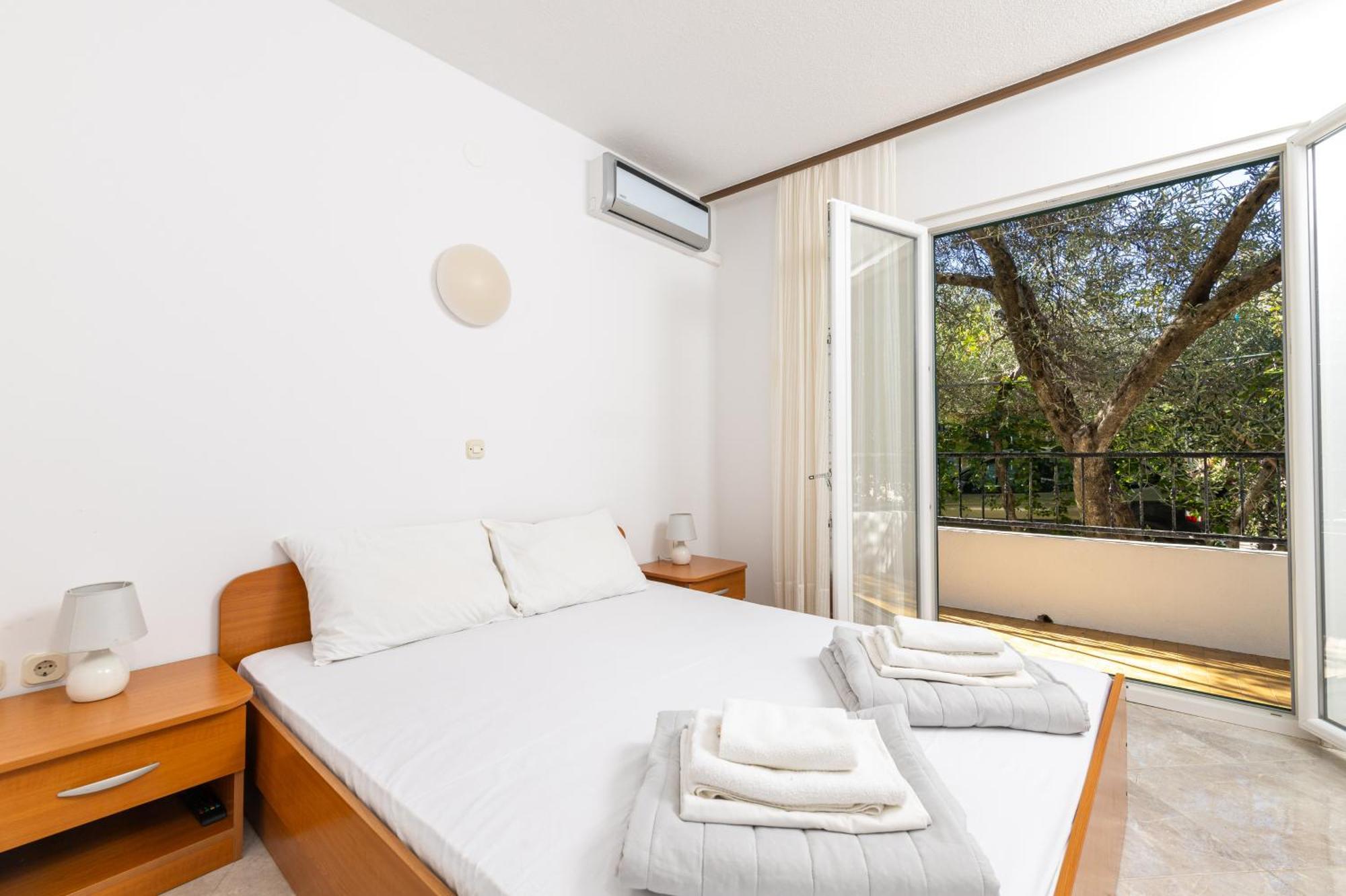 Apartmani Ruzica Zastražišće 外观 照片