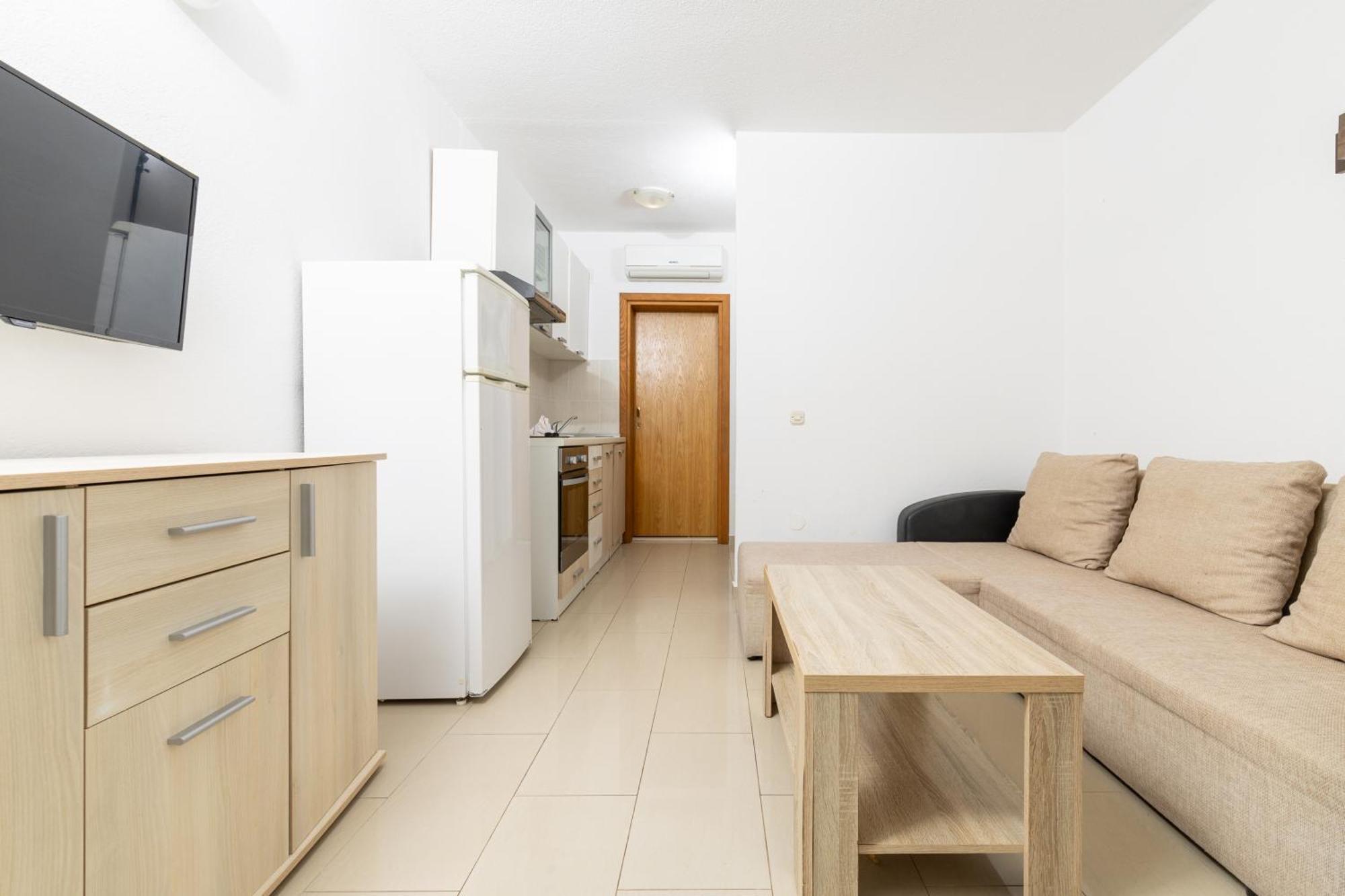Apartmani Ruzica Zastražišće 外观 照片